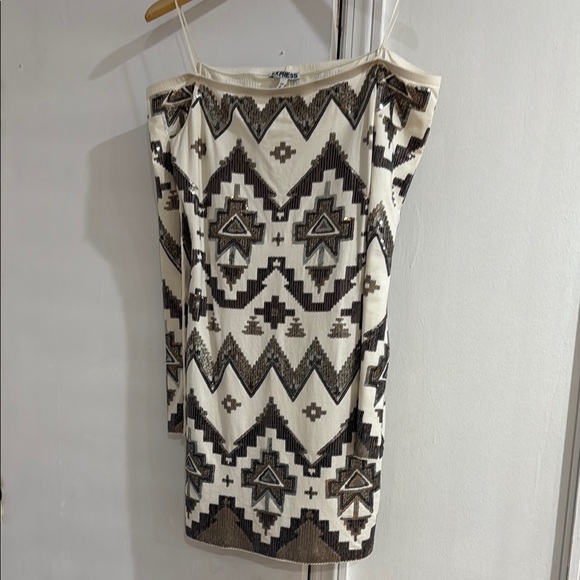 Express Dresses & Skirts - Express Black and White Off-Shoulder Bodycon Dress